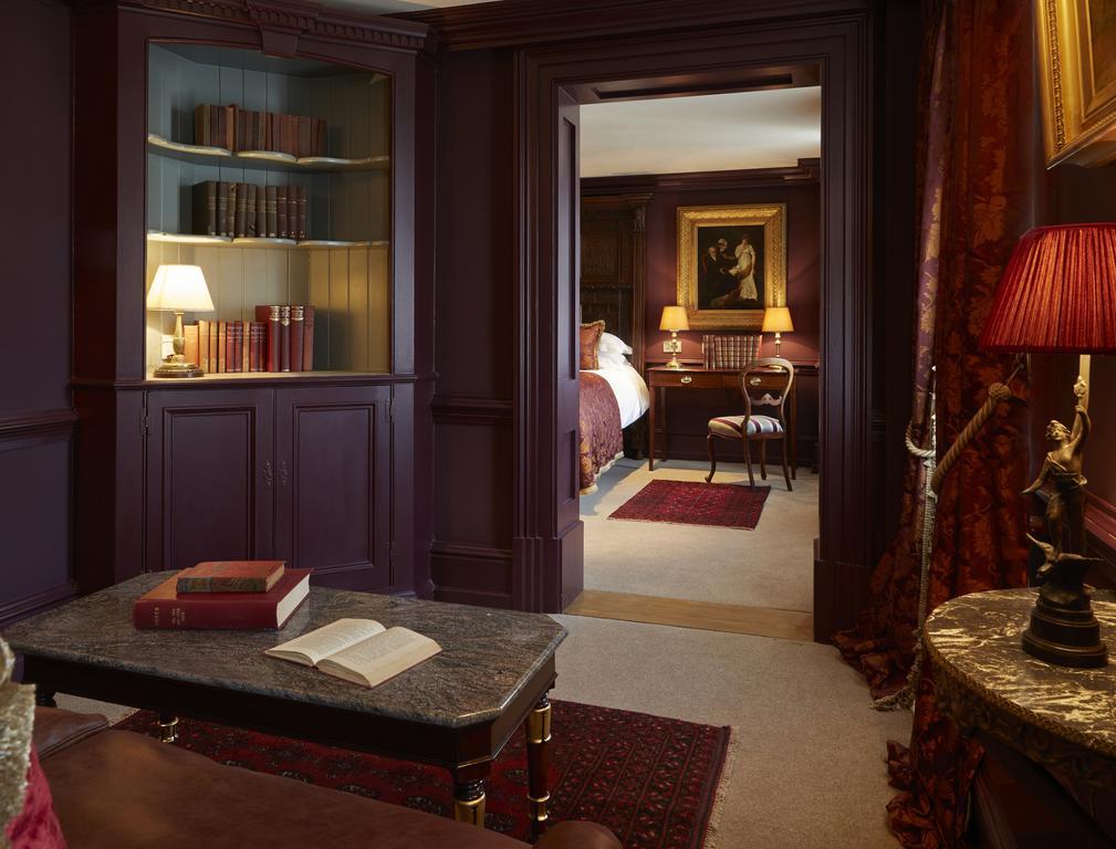 Batty Langley'S Hotel London Ruang foto A suite at the hotel