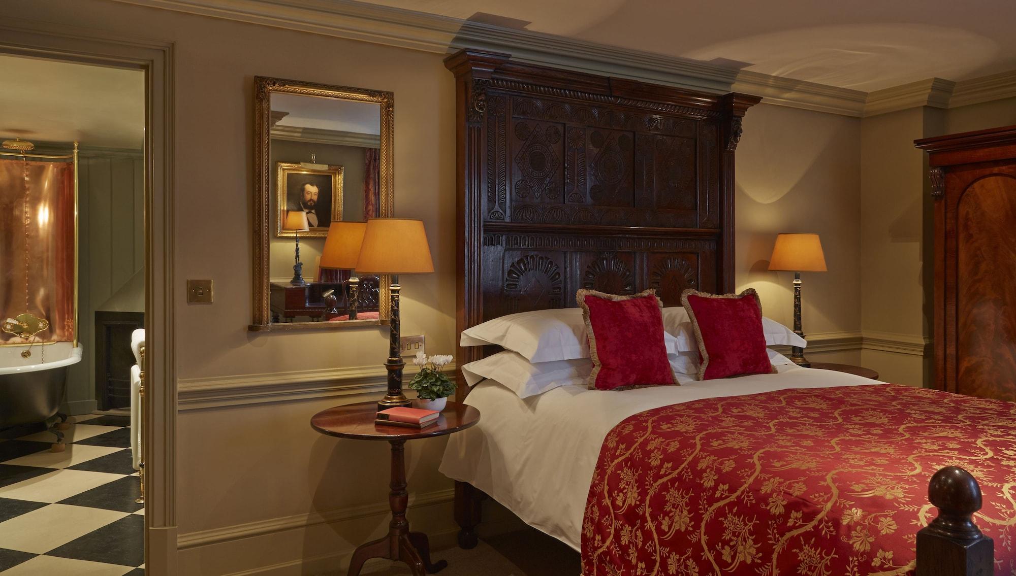 Batty Langley'S Hotel London Bagian luar foto A bedroom at the hotel