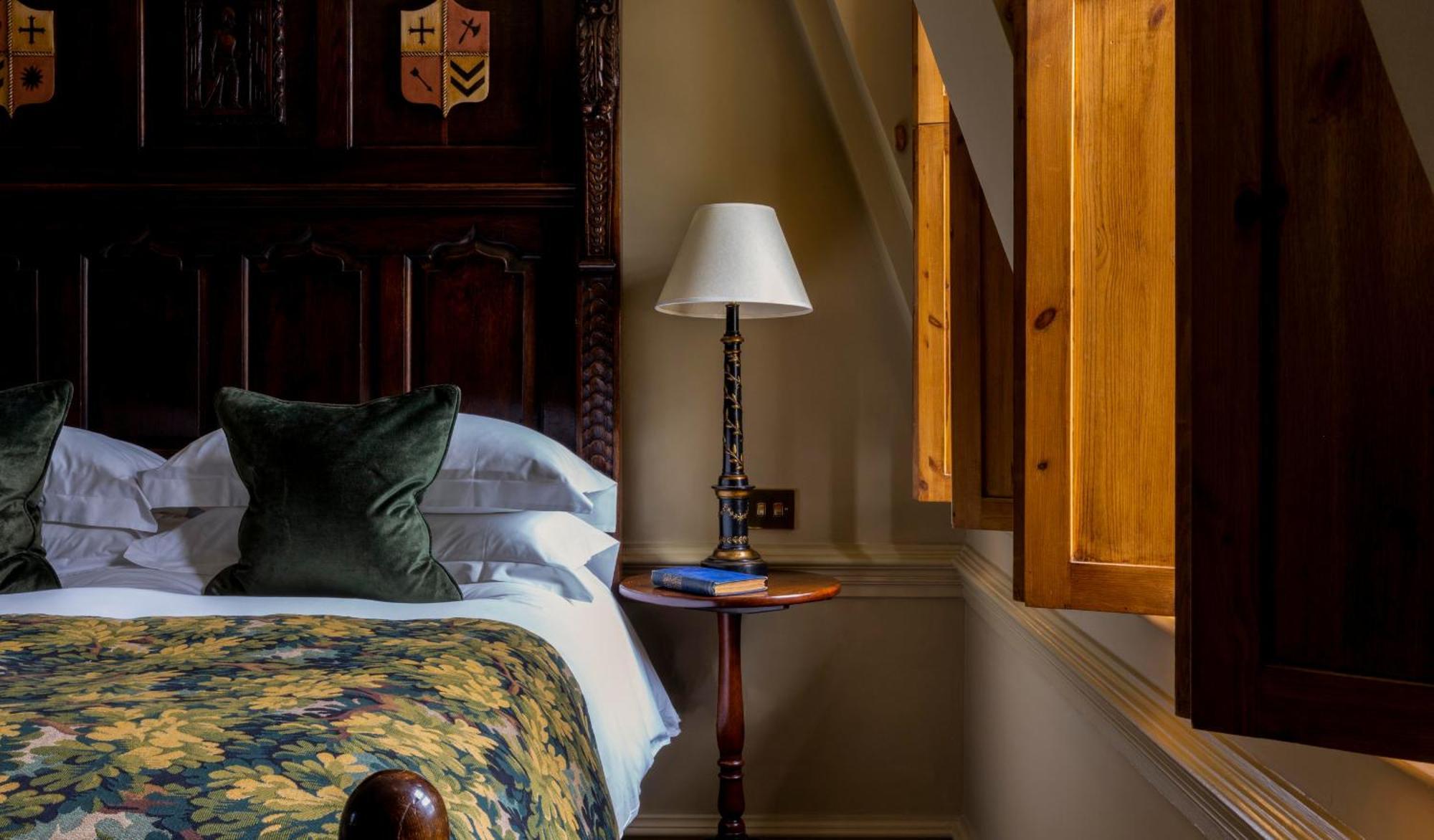 Batty Langley'S Hotel London Bagian luar foto A bedroom at the hotel